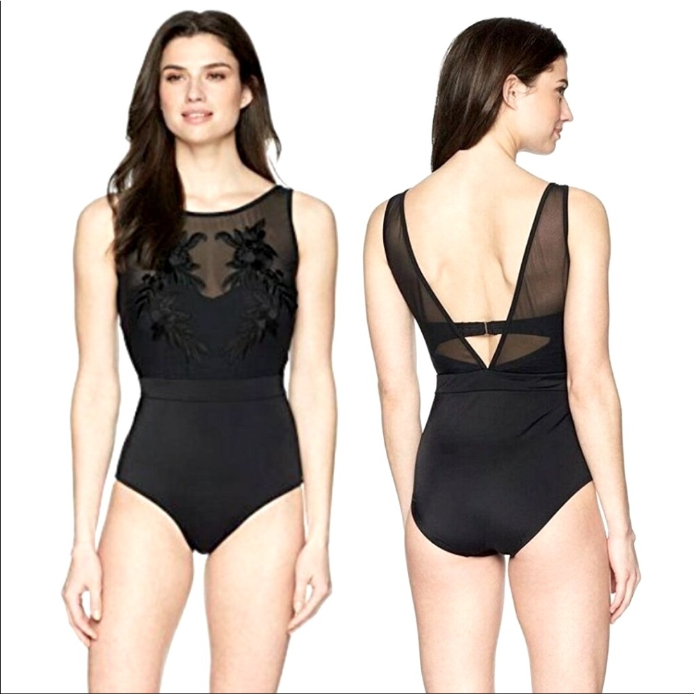 Coastal blue swimming suit